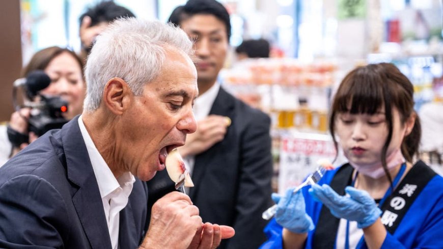 Former Chicago mayor eats Fukushima seafood amid nuclear wastewater panic: 'We are going to all eat it'